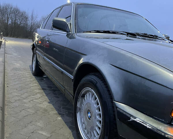 Серый БМВ 5 Серия, объемом двигателя 2.4 л и пробегом 400 тыс. км за 2500 $, фото 2 на Automoto.ua