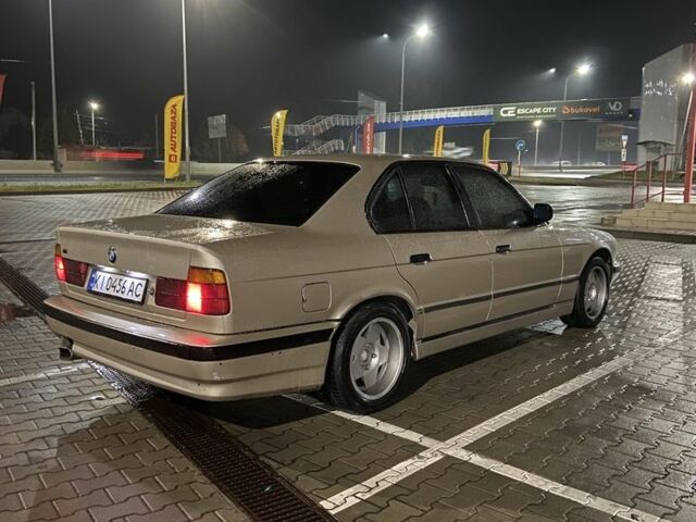 Серый БМВ 5 Серия, объемом двигателя 2 л и пробегом 333 тыс. км за 3500 $, фото 15 на Automoto.ua