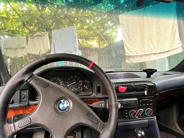 Серый БМВ 5 Серия, объемом двигателя 2 л и пробегом 0 тыс. км за 1700 $, фото 7 на Automoto.ua