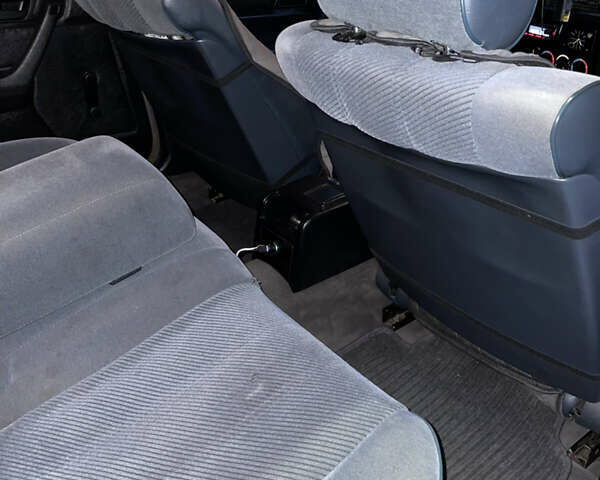 Серый БМВ 5 Серия, объемом двигателя 2.4 л и пробегом 400 тыс. км за 2500 $, фото 8 на Automoto.ua