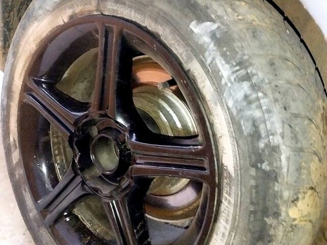 Серый БМВ 5 Серия, объемом двигателя 2 л и пробегом 150 тыс. км за 1900 $, фото 8 на Automoto.ua