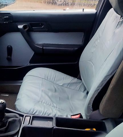 Сірий БМВ 5 Серія, об'ємом двигуна 2 л та пробігом 111 тис. км за 2600 $, фото 4 на Automoto.ua