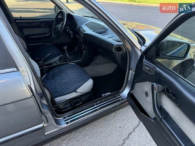 Серый БМВ 5 Серия, объемом двигателя 2 л и пробегом 295 тыс. км за 3000 $, фото 10 на Automoto.ua