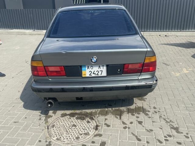 Сірий БМВ 5 Серія, об'ємом двигуна 2 л та пробігом 300 тис. км за 1300 $, фото 4 на Automoto.ua