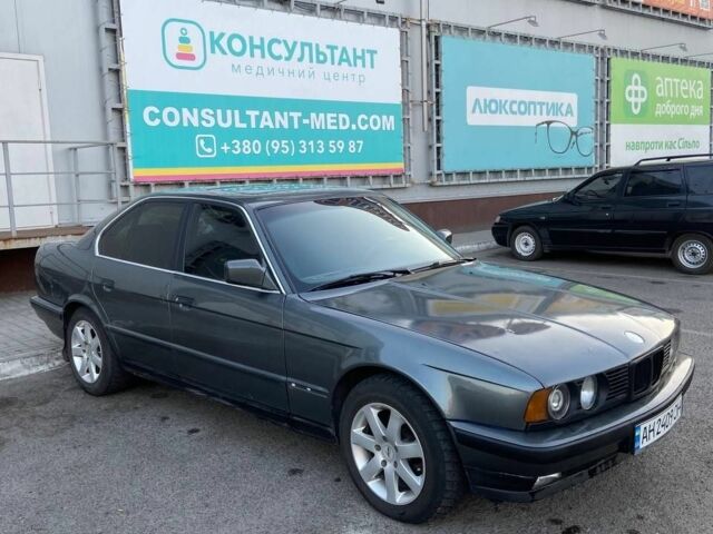 Серый БМВ 5 Серия, объемом двигателя 2 л и пробегом 400 тыс. км за 3600 $, фото 10 на Automoto.ua