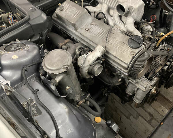 Серый БМВ 5 Серия, объемом двигателя 2.4 л и пробегом 300 тыс. км за 2300 $, фото 4 на Automoto.ua