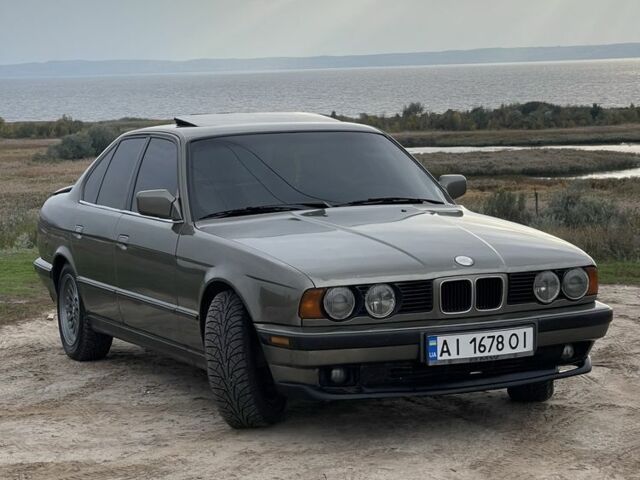 Сірий БМВ 5 Серія, об'ємом двигуна 2.5 л та пробігом 428 тис. км за 3400 $, фото 3 на Automoto.ua