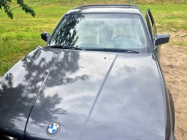 Серый БМВ 5 Серия, объемом двигателя 2 л и пробегом 200 тыс. км за 2200 $, фото 1 на Automoto.ua