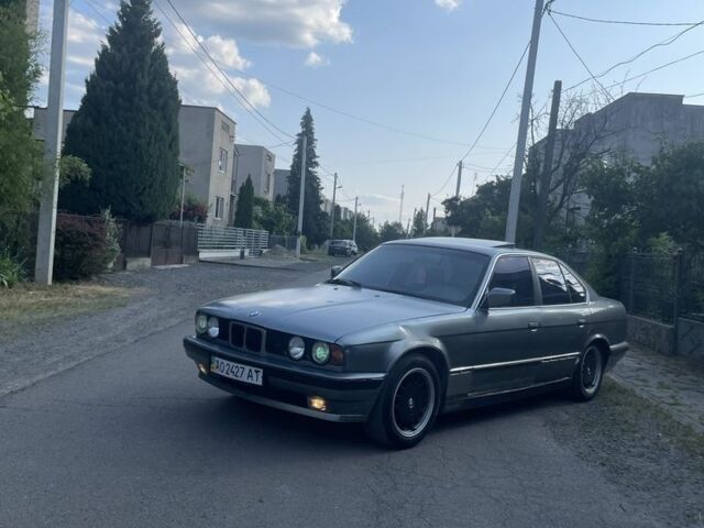 Сірий БМВ 5 Серія, об'ємом двигуна 2 л та пробігом 300 тис. км за 1300 $, фото 3 на Automoto.ua