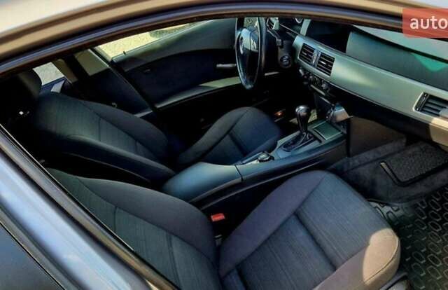 Серый БМВ 5 Серия, объемом двигателя 3 л и пробегом 255 тыс. км за 4500 $, фото 6 на Automoto.ua