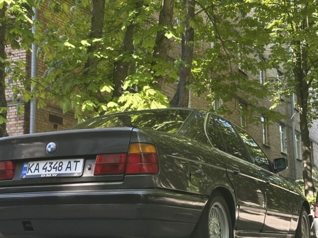 Серый БМВ 5 Серия, объемом двигателя 2 л и пробегом 250 тыс. км за 3000 $, фото 6 на Automoto.ua