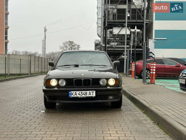 Сірий БМВ 5 Серія, об'ємом двигуна 1.99 л та пробігом 250 тис. км за 3000 $, фото 2 на Automoto.ua