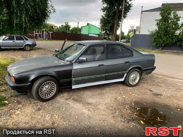 Серый БМВ 5 Серия, объемом двигателя 2.5 л и пробегом 0 тыс. км за 1850 $, фото 1 на Automoto.ua