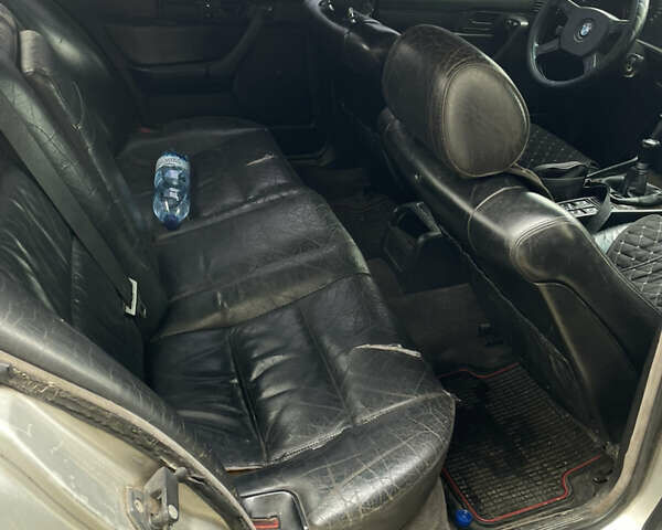 Серый БМВ 5 Серия, объемом двигателя 2.49 л и пробегом 400 тыс. км за 1700 $, фото 4 на Automoto.ua