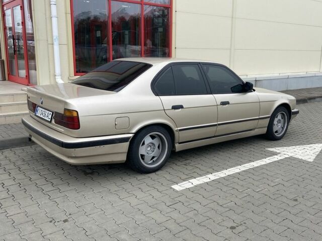 Серый БМВ 5 Серия, объемом двигателя 2 л и пробегом 333 тыс. км за 3500 $, фото 2 на Automoto.ua