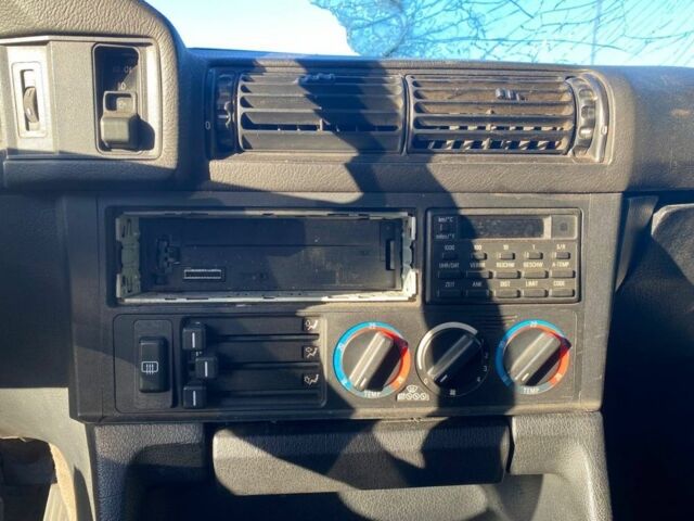 Серый БМВ 5 Серия, объемом двигателя 2 л и пробегом 400 тыс. км за 500 $, фото 7 на Automoto.ua