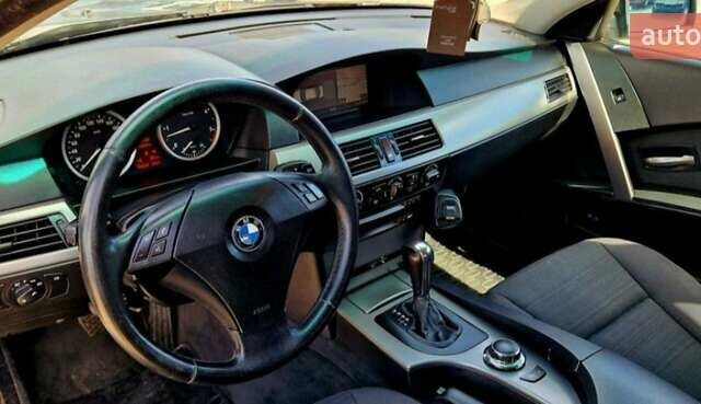 Серый БМВ 5 Серия, объемом двигателя 3 л и пробегом 255 тыс. км за 4500 $, фото 5 на Automoto.ua