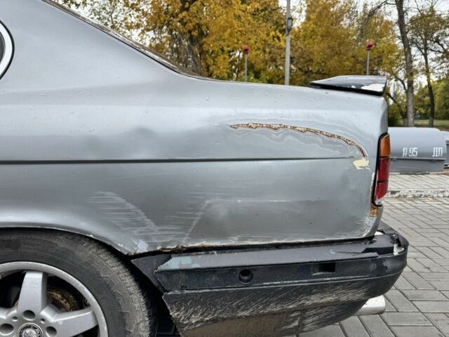 Серый БМВ 5 Серия, объемом двигателя 2.5 л и пробегом 3 тыс. км за 2100 $, фото 4 на Automoto.ua