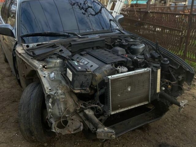 Сірий БМВ 5 Серія, об'ємом двигуна 2 л та пробігом 298 тис. км за 1200 $, фото 3 на Automoto.ua