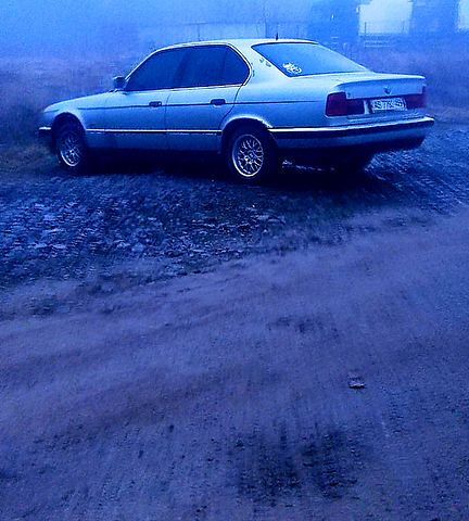 Серый БМВ 5 Серия, объемом двигателя 2 л и пробегом 392 тыс. км за 1850 $, фото 7 на Automoto.ua