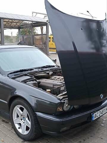 Сірий БМВ 5 Серія, об'ємом двигуна 2.5 л та пробігом 400 тис. км за 3300 $, фото 5 на Automoto.ua