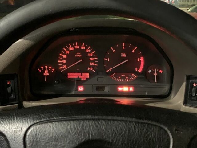 Сірий БМВ 5 Серія, об'ємом двигуна 2.5 л та пробігом 420 тис. км за 2150 $, фото 2 на Automoto.ua