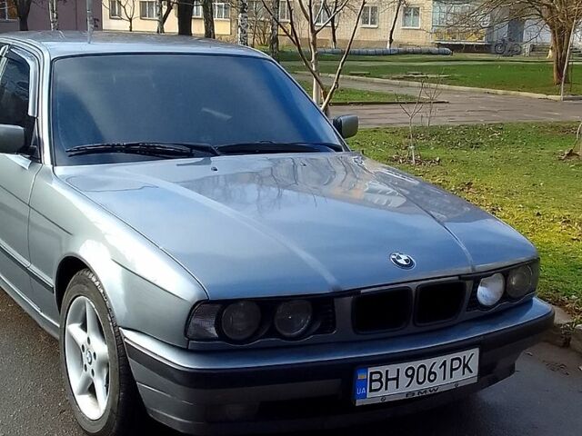 Серый БМВ 5 Серия, объемом двигателя 2 л и пробегом 0 тыс. км за 2600 $, фото 5 на Automoto.ua