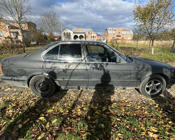 Сірий БМВ 5 Серія, об'ємом двигуна 1.99 л та пробігом 300 тис. км за 1500 $, фото 5 на Automoto.ua