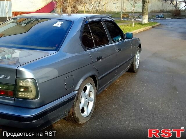 Серый БМВ 5 Серия, объемом двигателя 2 л и пробегом 0 тыс. км за 2600 $, фото 3 на Automoto.ua