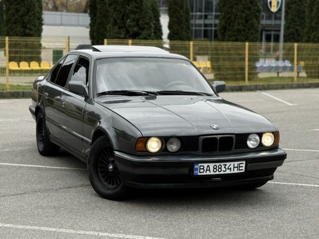 Сірий БМВ 5 Серія, об'ємом двигуна 2 л та пробігом 29 тис. км за 2300 $, фото 2 на Automoto.ua