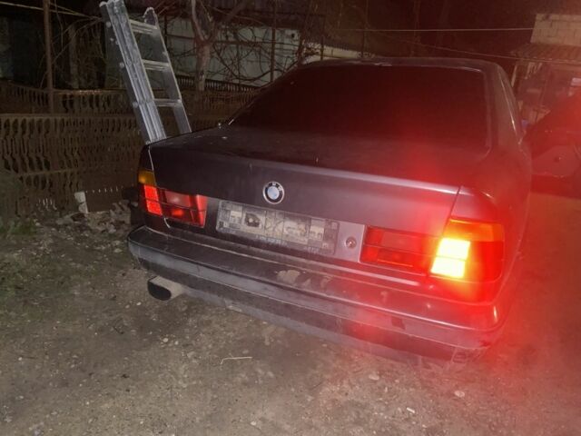 Сірий БМВ 5 Серія, об'ємом двигуна 2 л та пробігом 298 тис. км за 1200 $, фото 11 на Automoto.ua