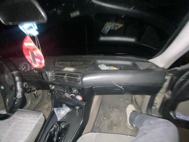 Сірий БМВ 5 Серія, об'ємом двигуна 2 л та пробігом 298 тис. км за 1200 $, фото 7 на Automoto.ua