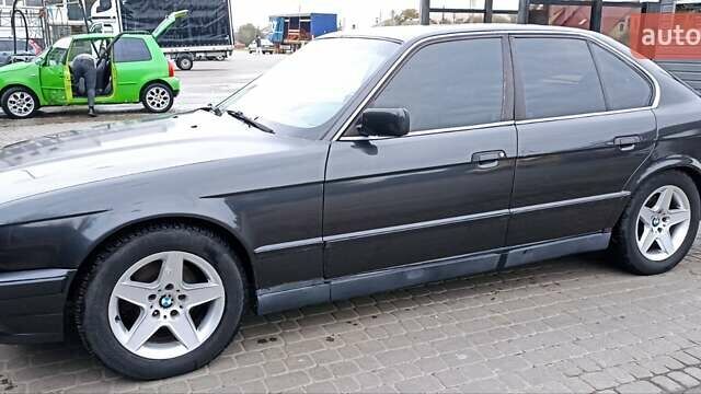 Сірий БМВ 5 Серія, об'ємом двигуна 2.5 л та пробігом 400 тис. км за 3300 $, фото 1 на Automoto.ua