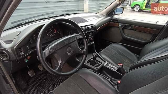 Сірий БМВ 5 Серія, об'ємом двигуна 2.5 л та пробігом 400 тис. км за 3300 $, фото 11 на Automoto.ua