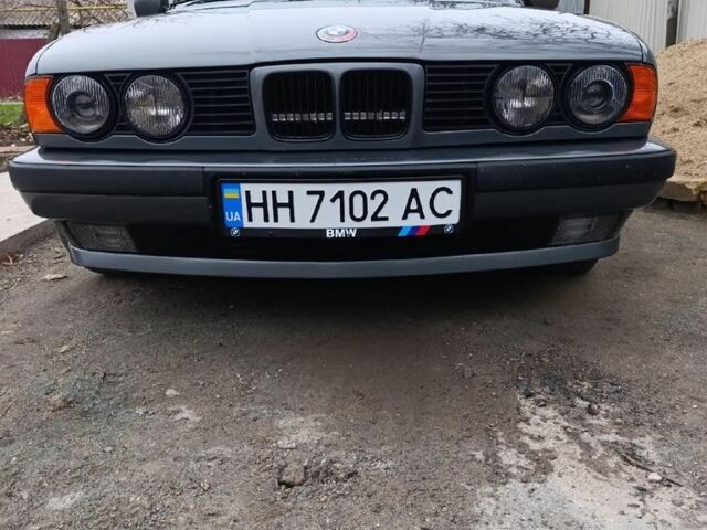 Серый БМВ 5 Серия, объемом двигателя 2 л и пробегом 350 тыс. км за 1700 $, фото 4 на Automoto.ua