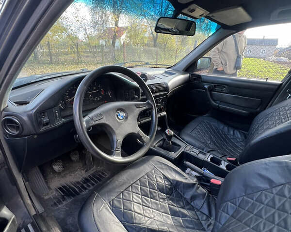 Сірий БМВ 5 Серія, об'ємом двигуна 1.99 л та пробігом 300 тис. км за 1500 $, фото 6 на Automoto.ua