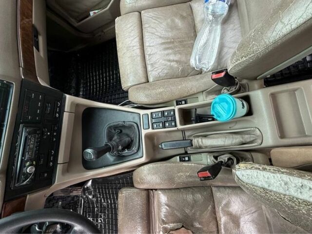 Сірий БМВ 5 Серія, об'ємом двигуна 2.5 л та пробігом 420 тис. км за 2150 $, фото 4 на Automoto.ua