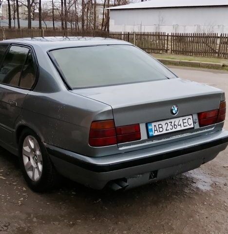 Серый БМВ 5 Серия, объемом двигателя 2.5 л и пробегом 300 тыс. км за 2200 $, фото 6 на Automoto.ua