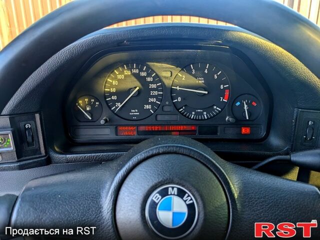 Серый БМВ 5 Серия, объемом двигателя 2.5 л и пробегом 323 тыс. км за 2500 $, фото 1 на Automoto.ua