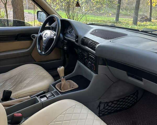 Серый БМВ 5 Серия, объемом двигателя 2.4 л и пробегом 350 тыс. км за 2450 $, фото 16 на Automoto.ua