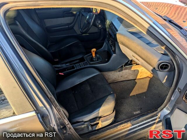 Серый БМВ 5 Серия, объемом двигателя 2.5 л и пробегом 323 тыс. км за 2500 $, фото 3 на Automoto.ua