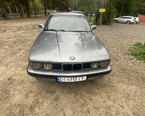 Сірий БМВ 5 Серія, об'ємом двигуна 2.5 л та пробігом 380 тис. км за 2800 $, фото 1 на Automoto.ua