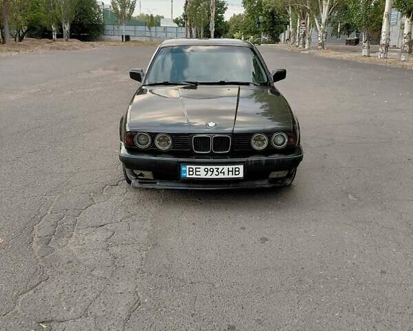 Сірий БМВ 5 Серія, об'ємом двигуна 1.99 л та пробігом 425 тис. км за 3500 $, фото 2 на Automoto.ua