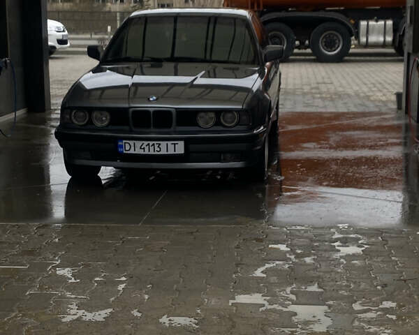 Сірий БМВ 5 Серія, об'ємом двигуна 2.5 л та пробігом 380 тис. км за 2800 $, фото 5 на Automoto.ua