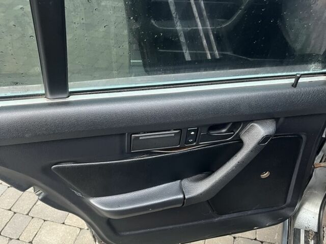 Сірий БМВ 5 Серія, об'ємом двигуна 2 л та пробігом 360 тис. км за 2700 $, фото 7 на Automoto.ua