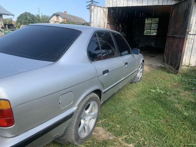 Серый БМВ 5 Серия, объемом двигателя 2 л и пробегом 480 тыс. км за 2700 $, фото 8 на Automoto.ua