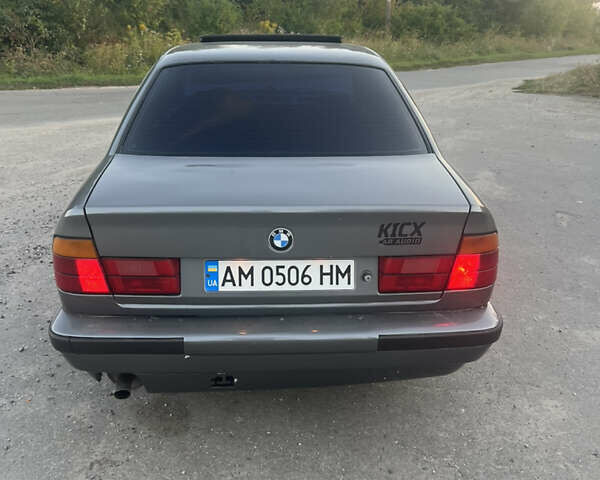 Серый БМВ 5 Серия, объемом двигателя 2 л и пробегом 414 тыс. км за 3400 $, фото 3 на Automoto.ua