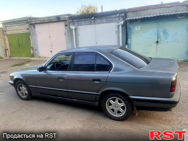 Сірий БМВ 5 Серія, об'ємом двигуна 2.5 л та пробігом 0 тис. км за 2500 $, фото 6 на Automoto.ua