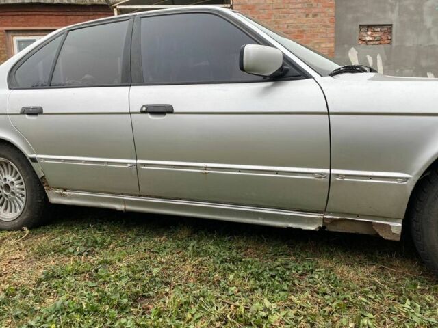 Сірий БМВ 5 Серія, об'ємом двигуна 2.5 л та пробігом 259 тис. км за 1900 $, фото 5 на Automoto.ua