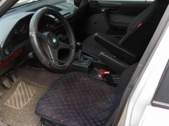 Серый БМВ 5 Серия, объемом двигателя 2 л и пробегом 100 тыс. км за 1250 $, фото 2 на Automoto.ua